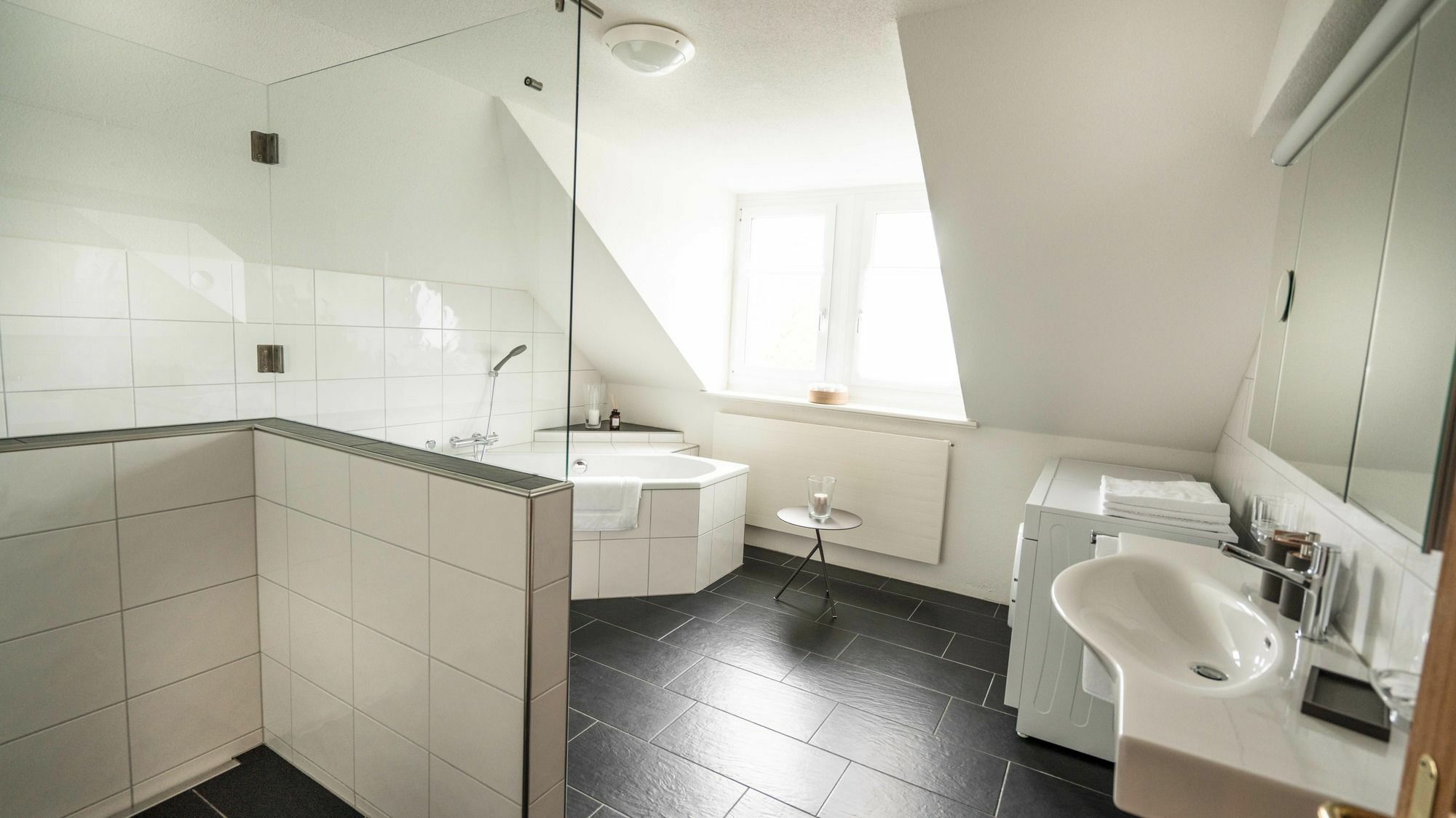 Loewenplatz Apartment Near Station By Airhome Zürich Buitenkant foto